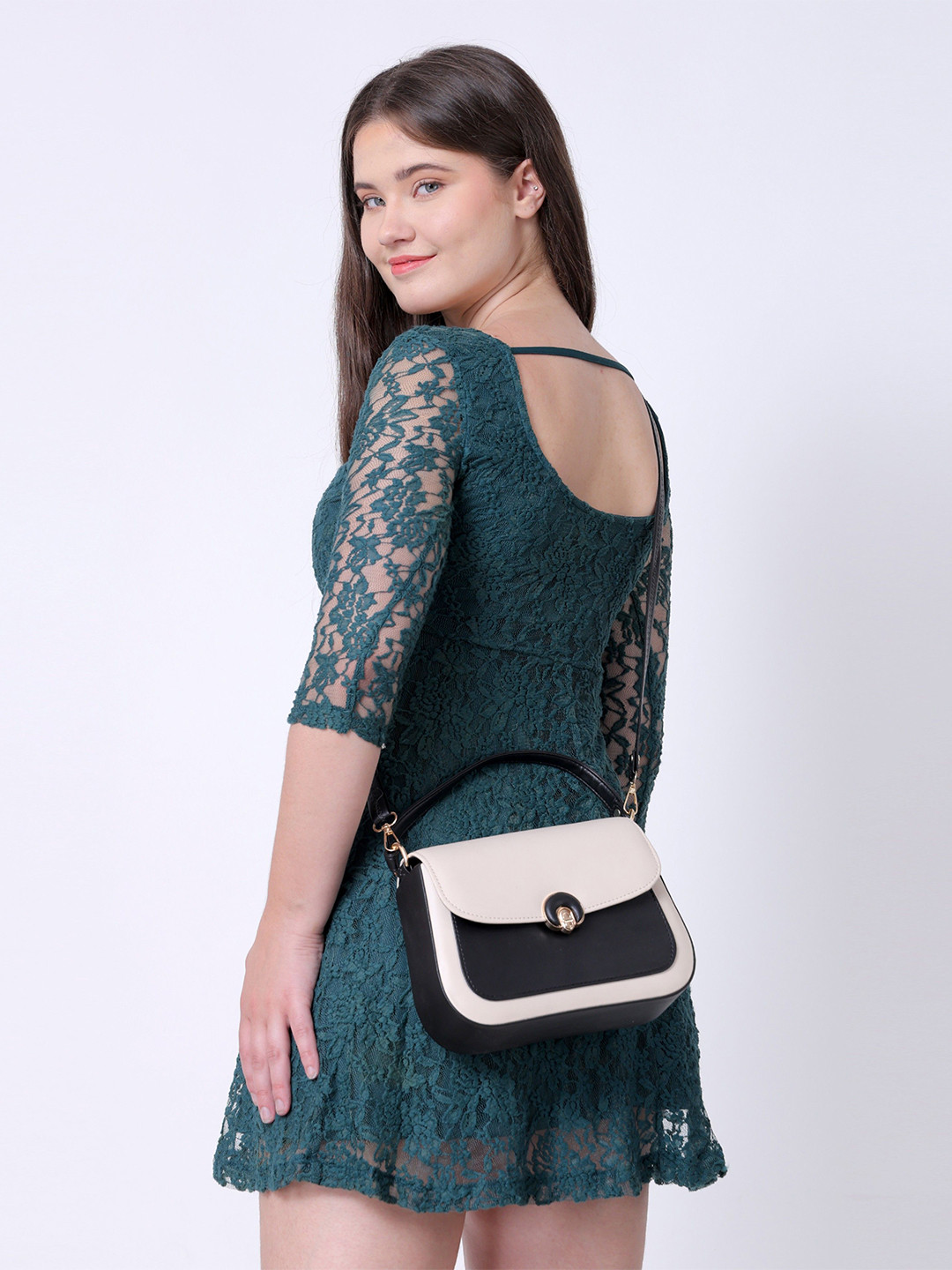 DAISY STAR Leather Double-Shed Sling Bag