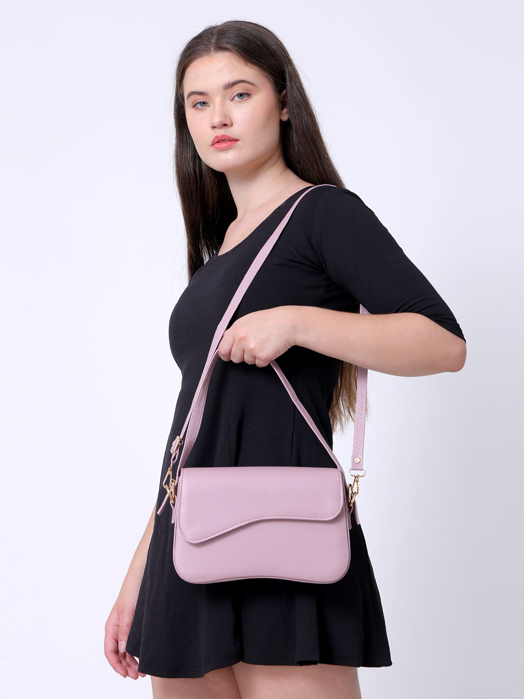 DAISY STAR Women Solid Crossbody Leather Sling Bag
