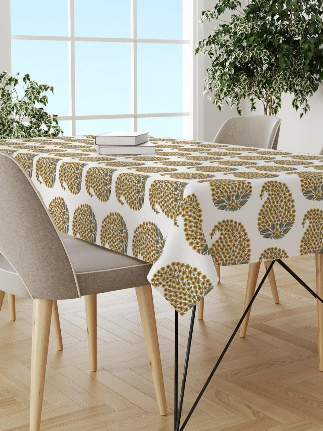 Trance Home Linen Gold-Toned Cotton 6-Seater Table Cover