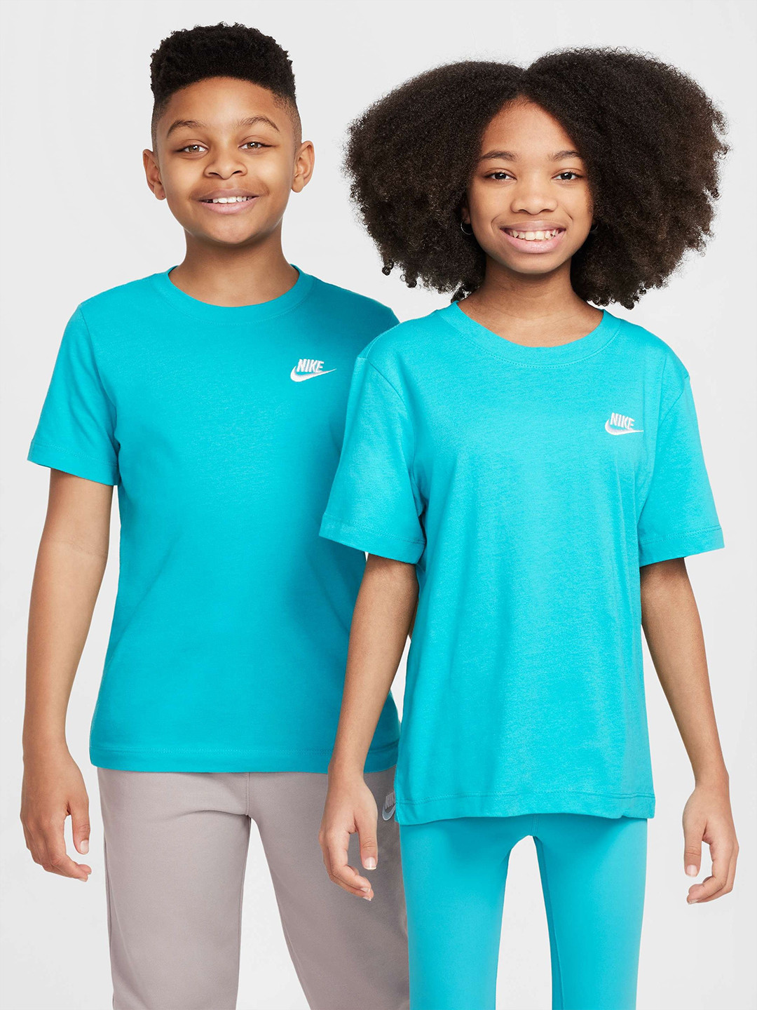 Nike Sportswear Older Kids' Cotton T-Shirt