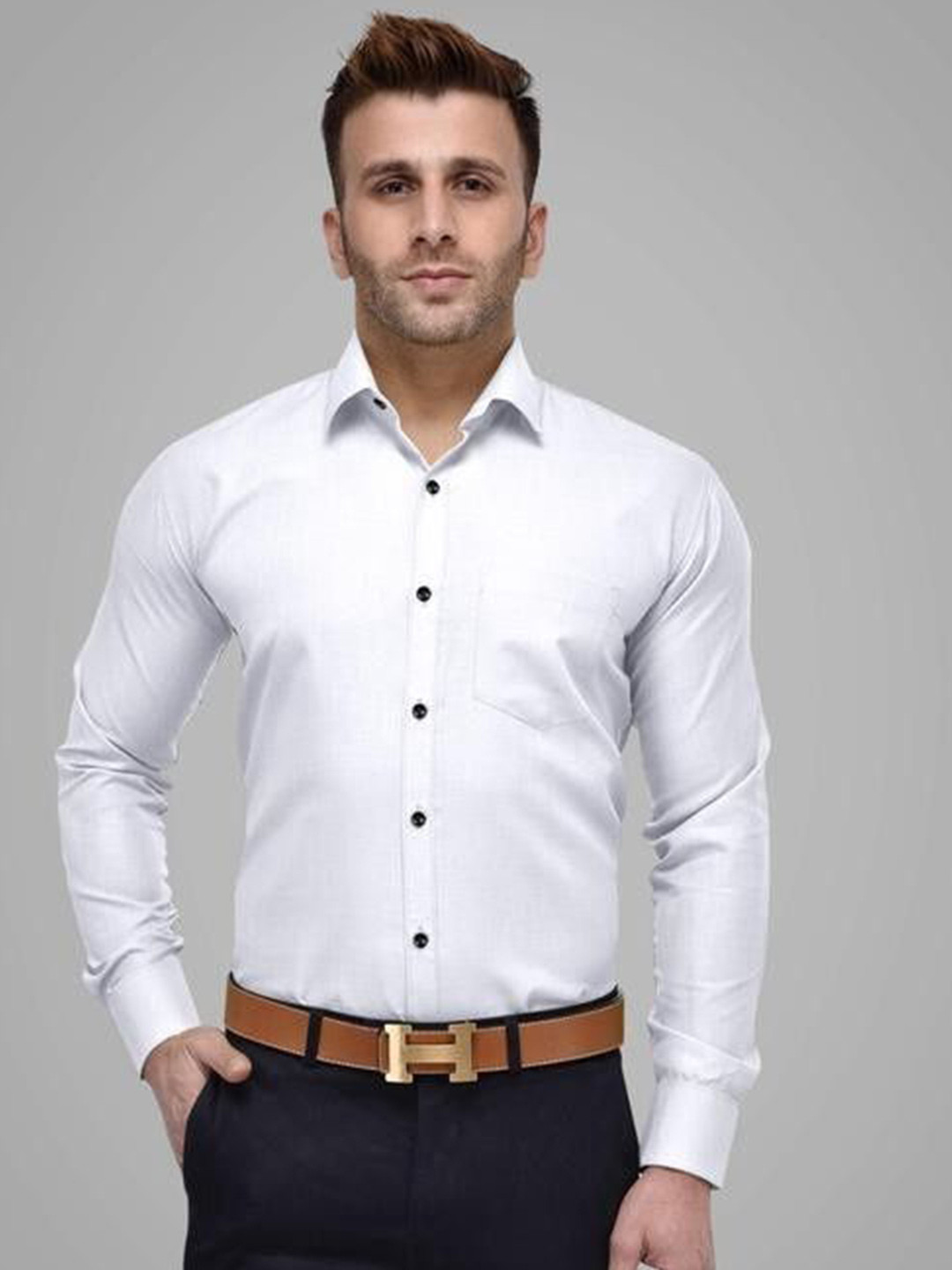 TRENDY TAILORS Men Solid Spread Collar Cotton Formal Shirt