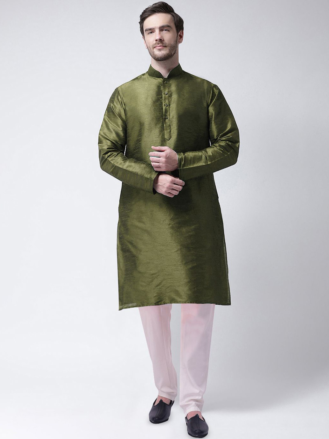 SG LEMAN Men Textured Solid Kurta with Pyjama