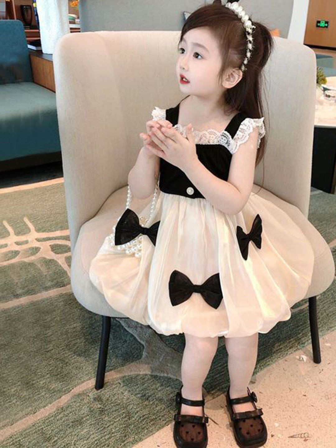 YK Kids-Girls Flutter Sleeve Baloon Dress