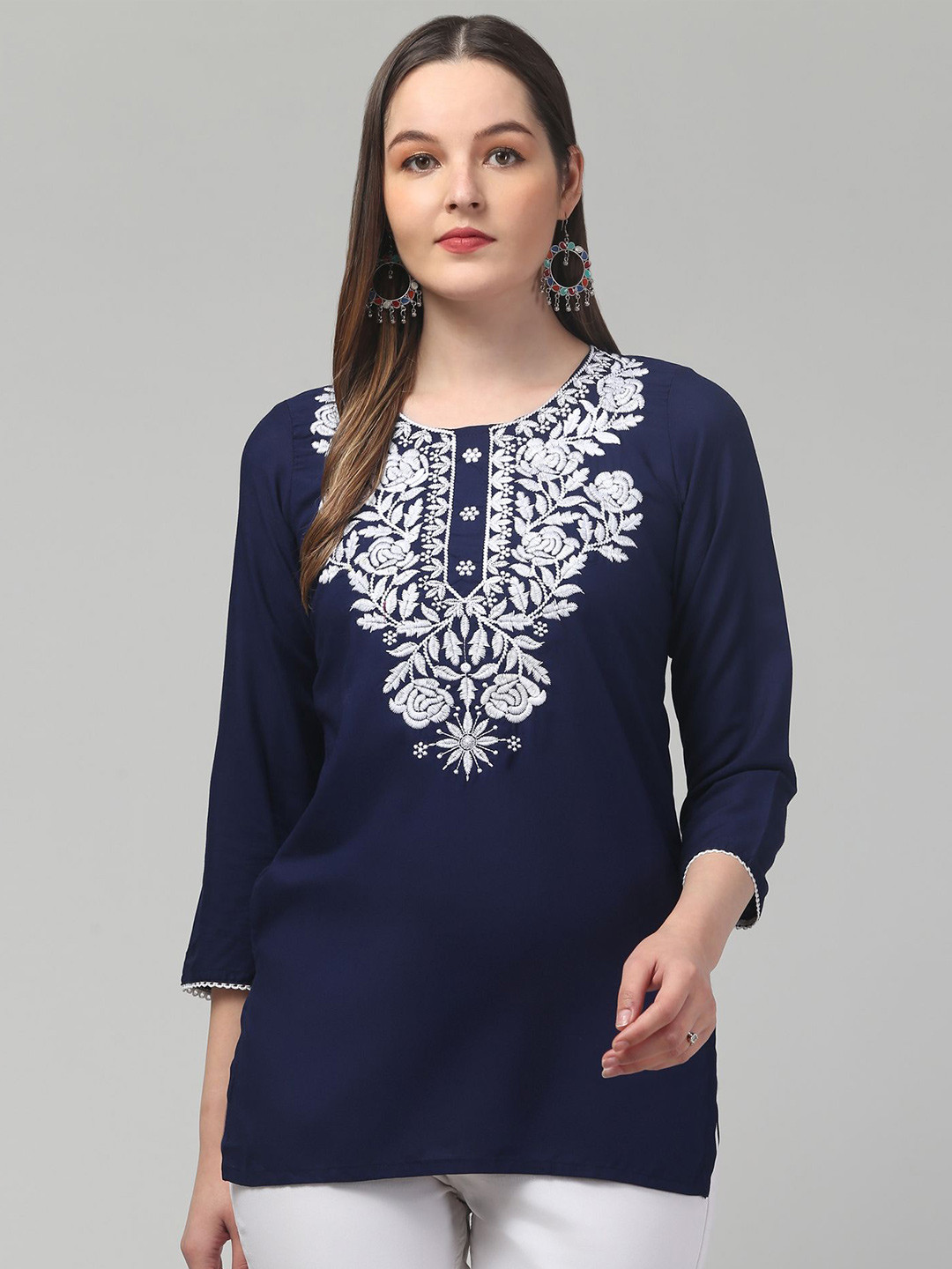 Retrobella Floral Embroidered Cotton Top
