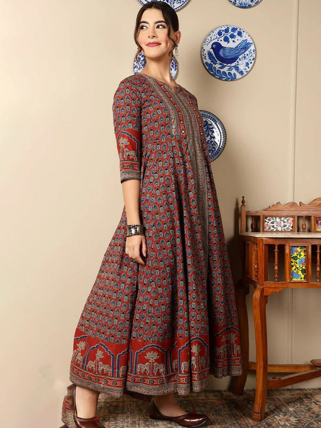 Charnest Women Coconut Ethnic Motifs Printed High Slit Anarkali Kurta Set & Dupatta