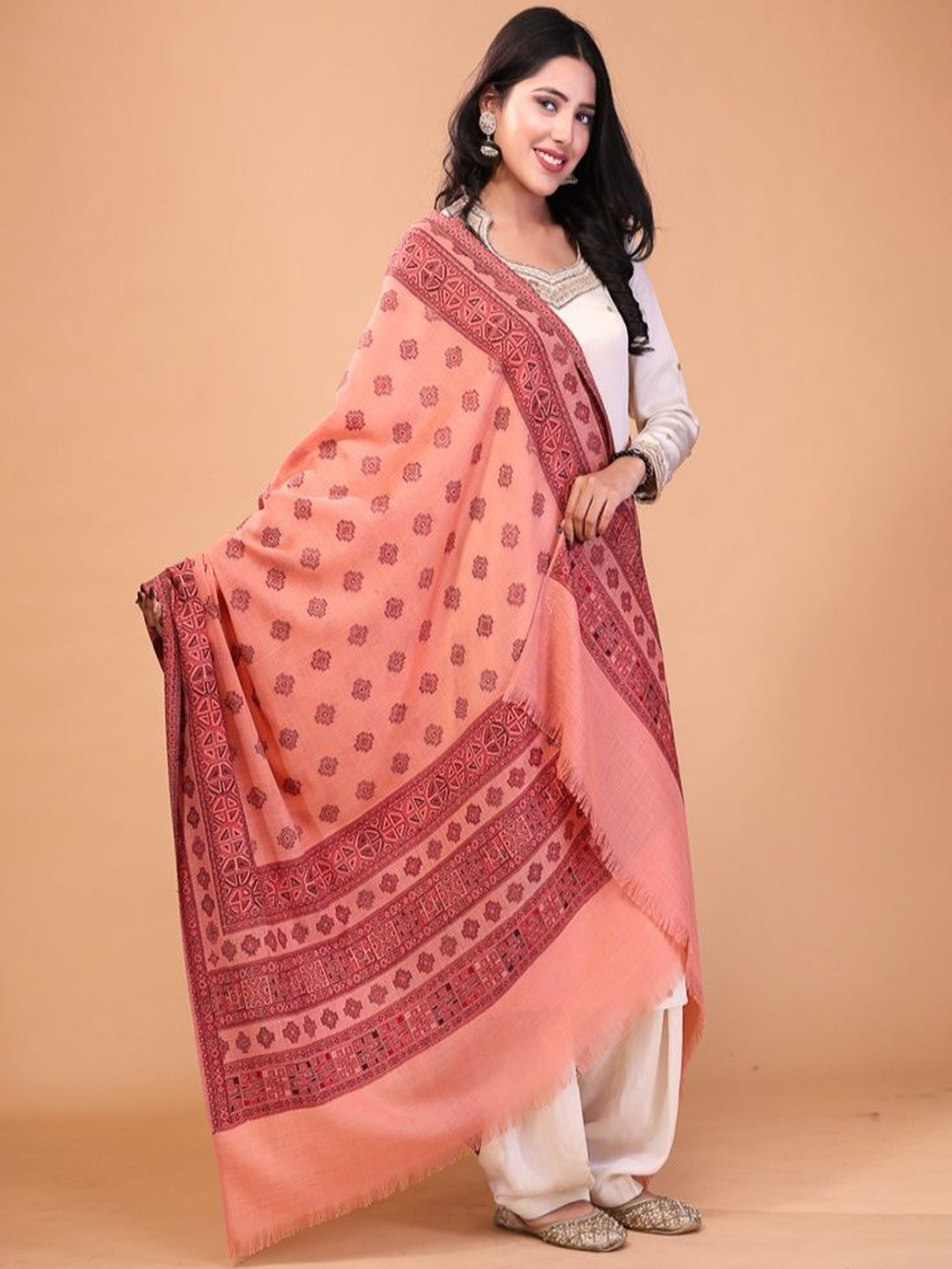 THE SHAWL STUDIO Geometric Printed Women Shawl
