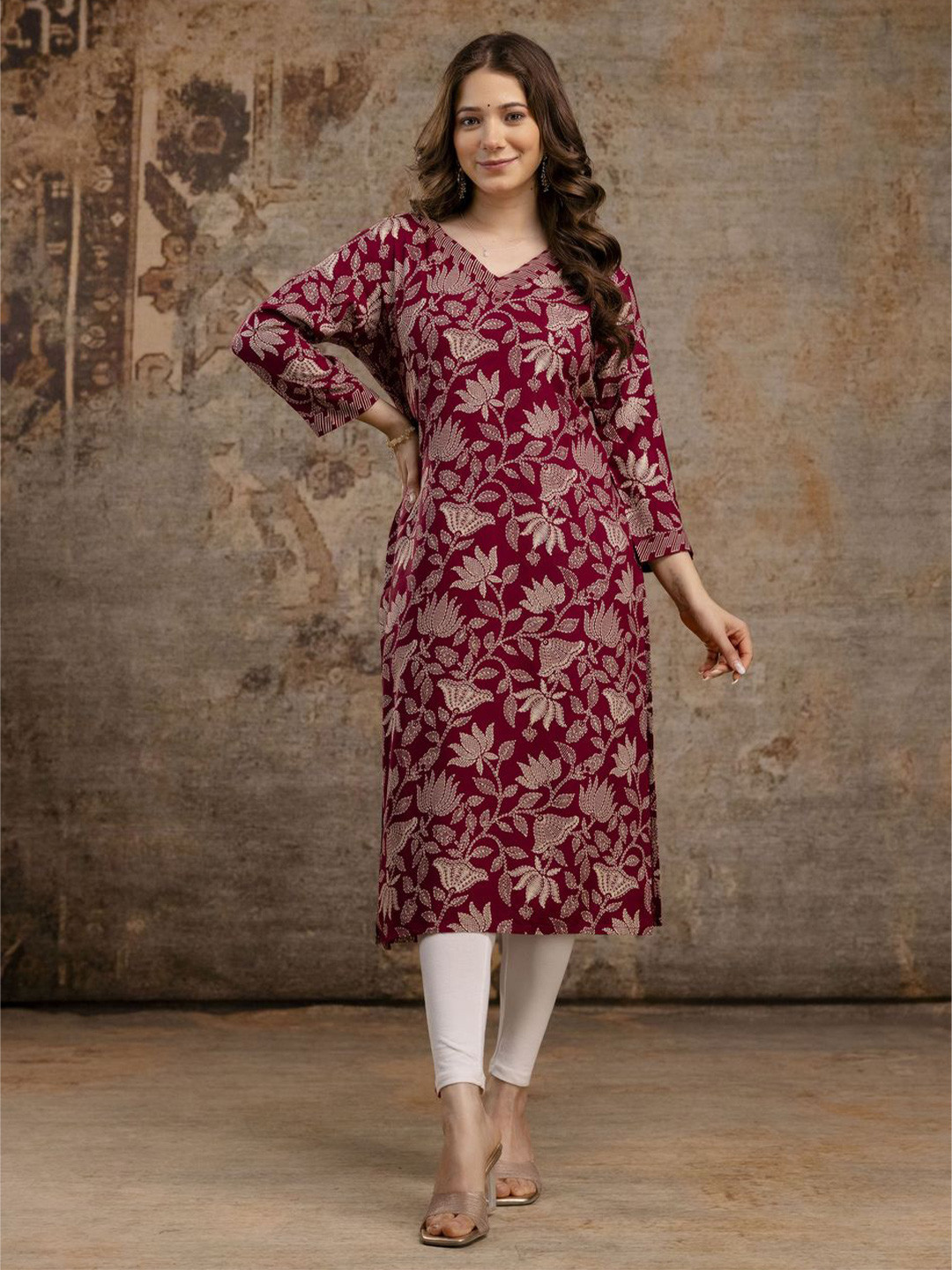 PURSHOTTAM WALA Women Floral Printed Straight Kurta
