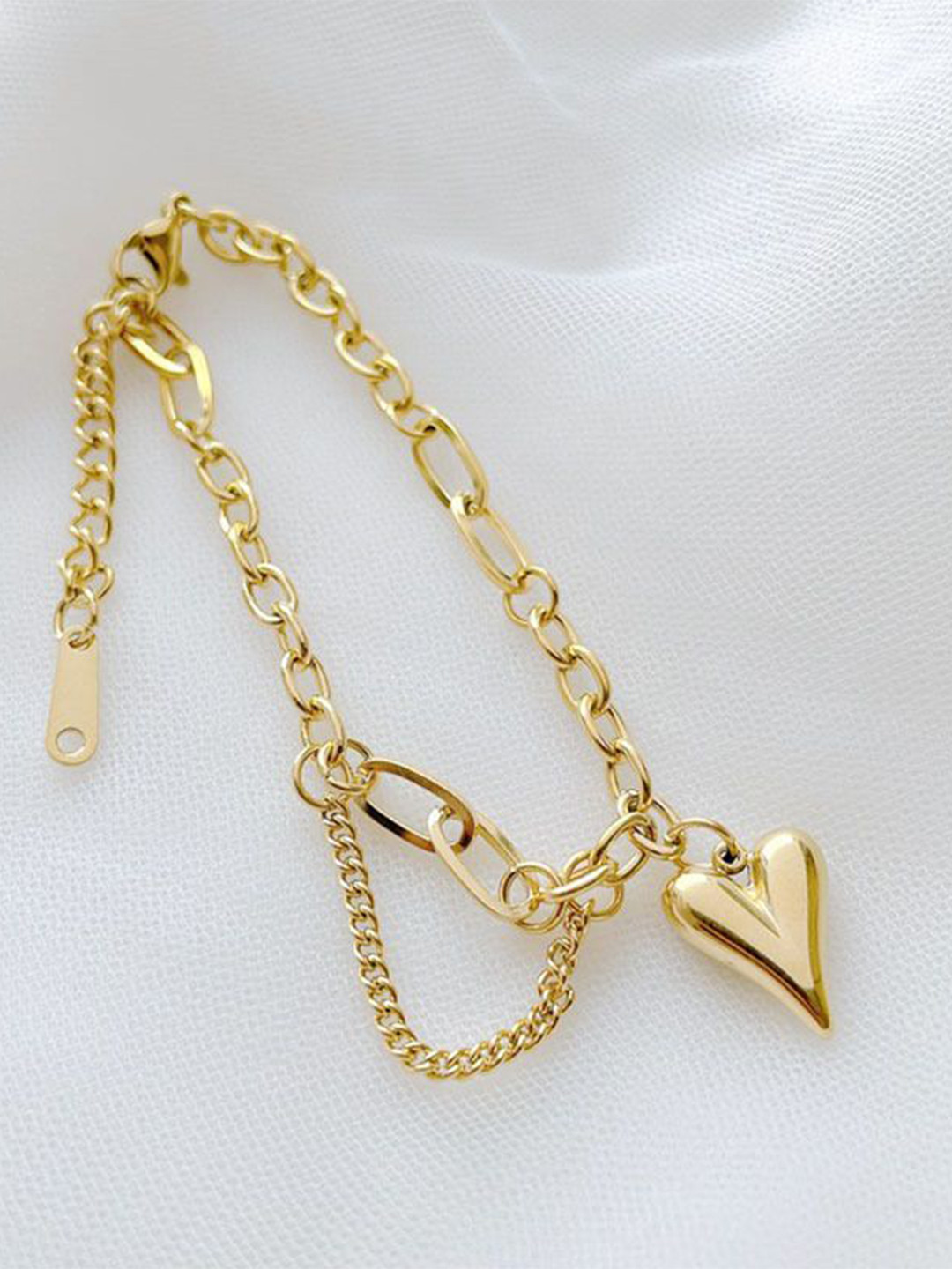 Aiza 18KT Gold Plated Purity of Heart Loose Bracelet