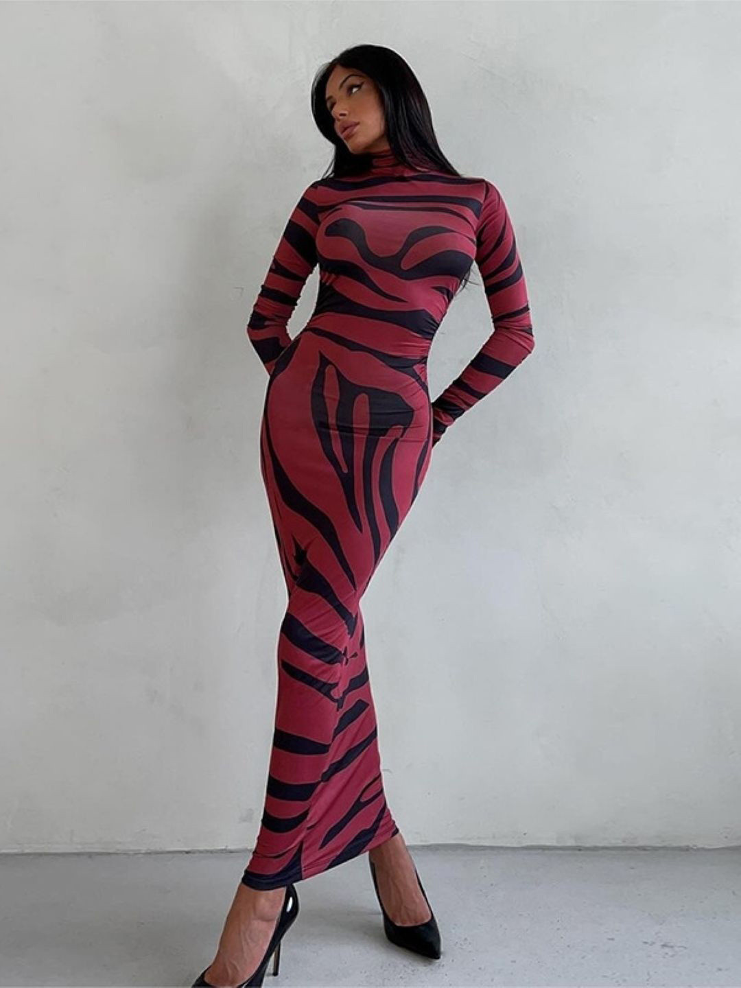 StyleCast Women Burgundy Round Neck Printed Long Sleeves Maxi Bodycon  Dress