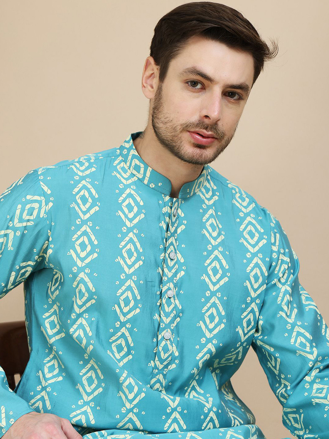 Anouk Men Geometric Printed Mandarin Collar Knee Length Silk Kurta