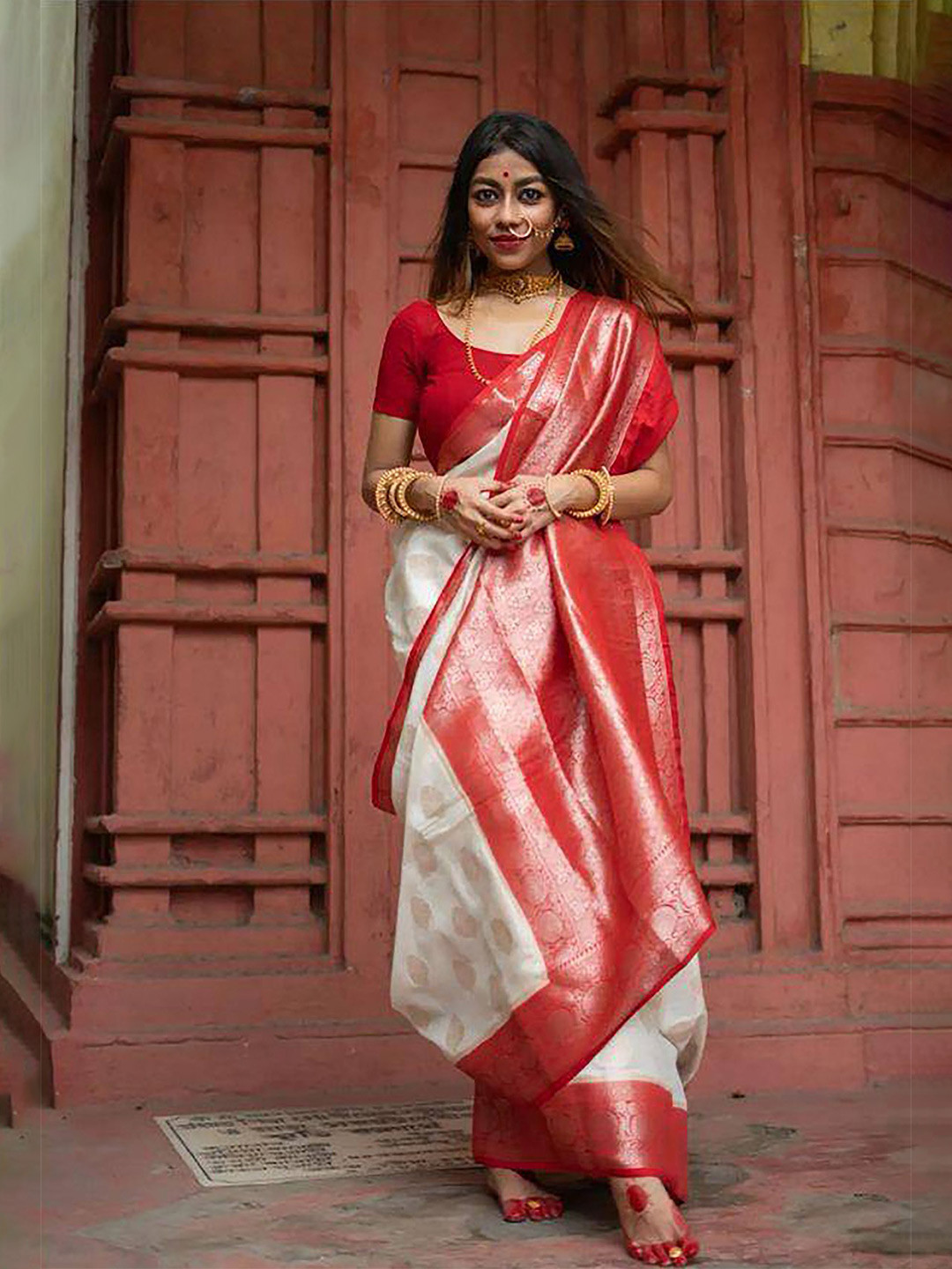 BerMondsey Ethnic Motifs Woven Design Banarasi Saree