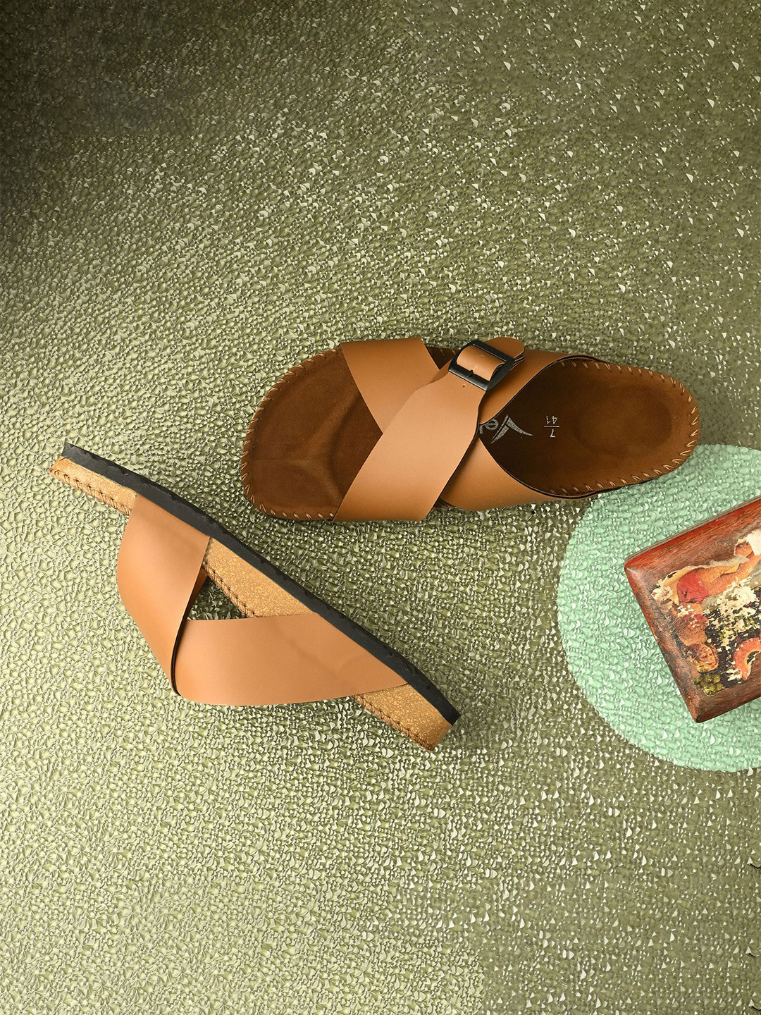 Vellinto Men Cross Strap Leather Comfort Sandals
