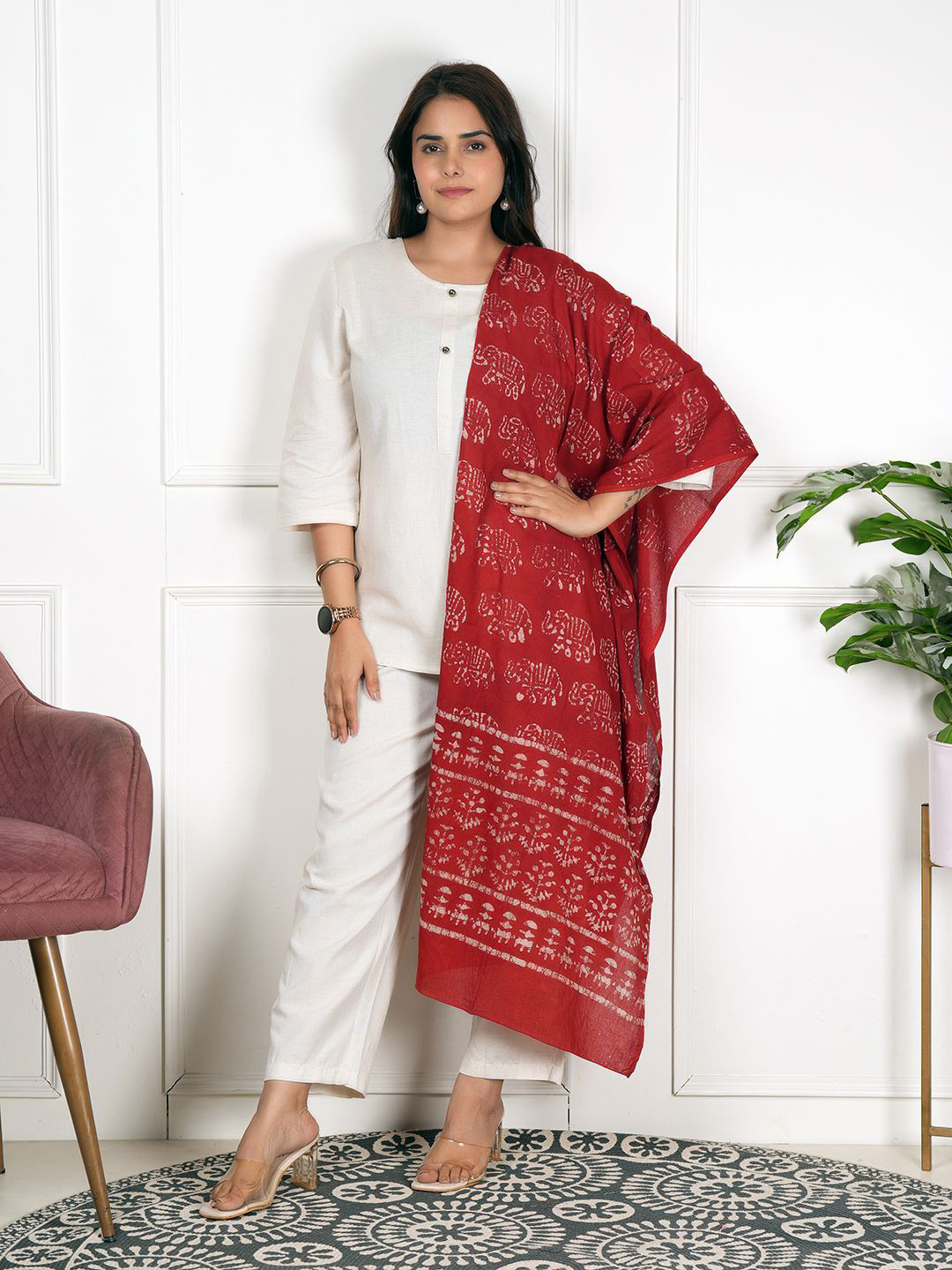 Style Shoes Women Animal Printed Stole