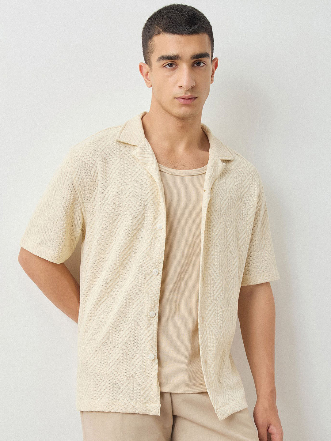 Red Flame Men Geometric Textured Boxy Fit Knitted Casual Shirt