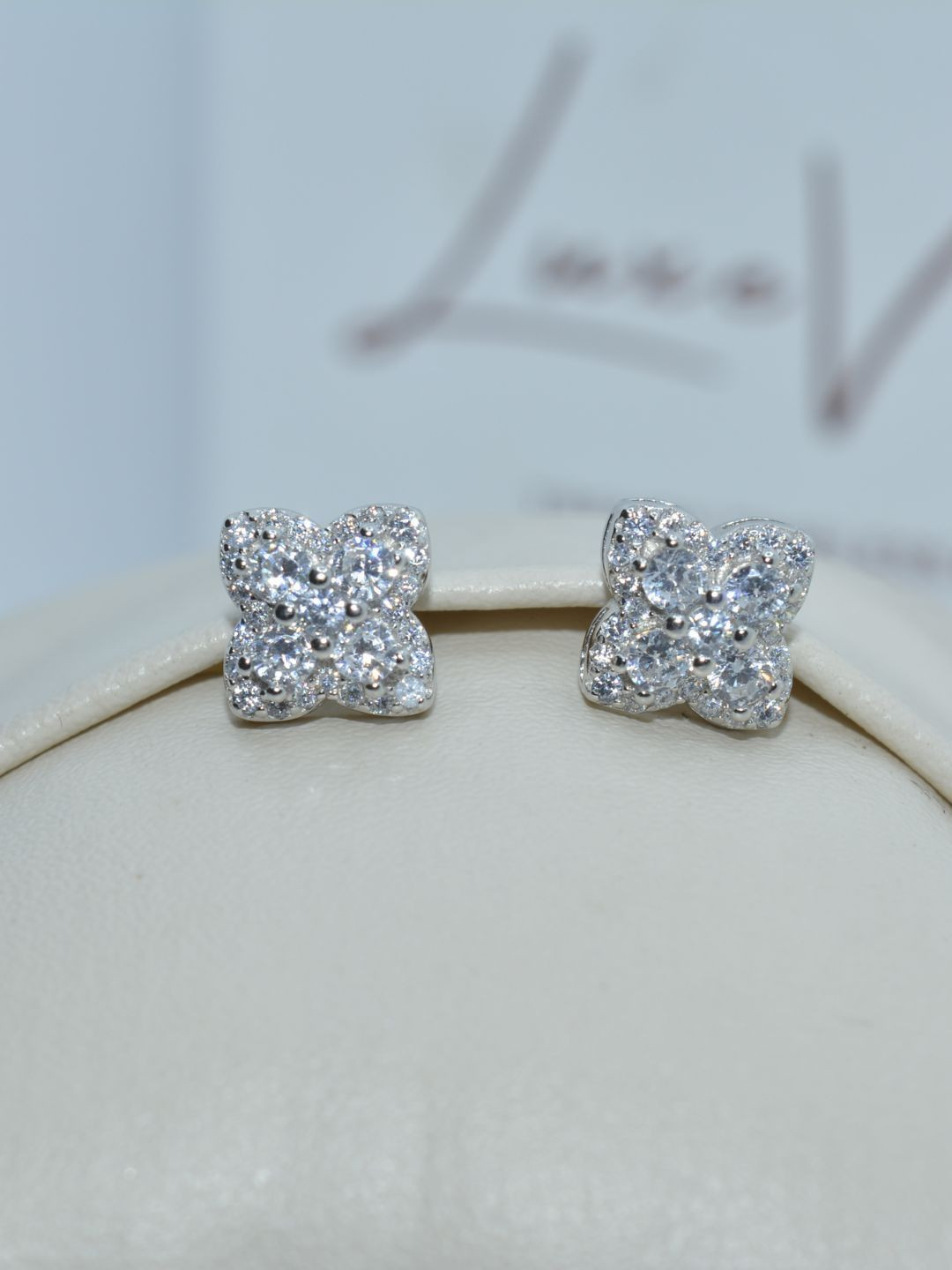 Luxevogue Sterling Silver Geometric Studs Earrings