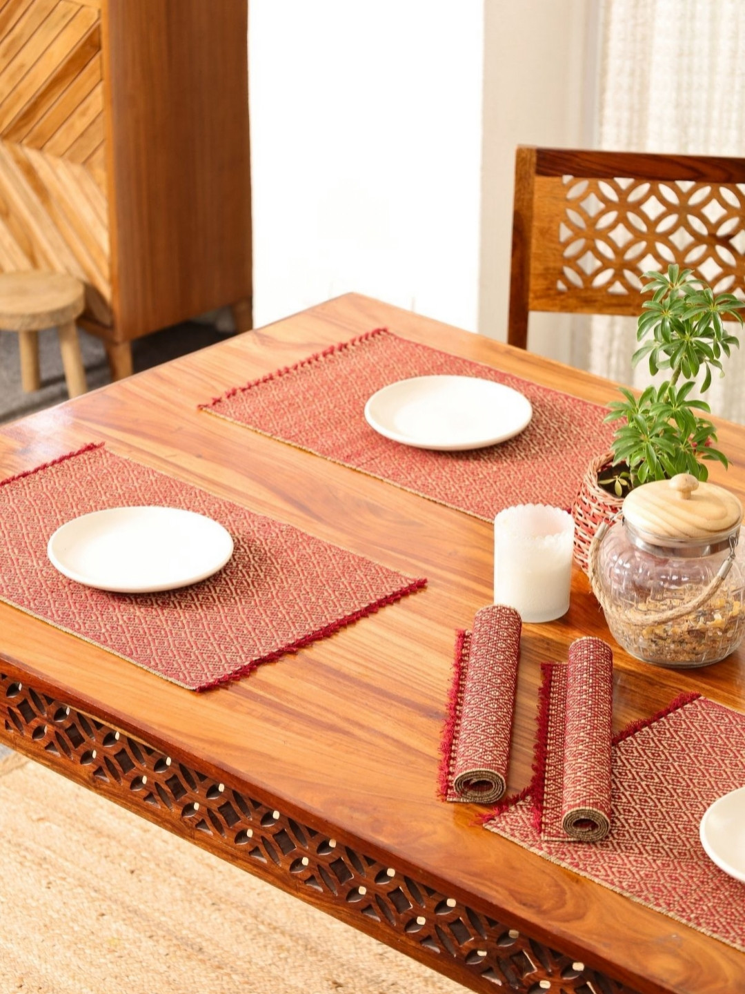 Peepul Tree 6 Pieces Maroon & Cream Textured Table Placemats