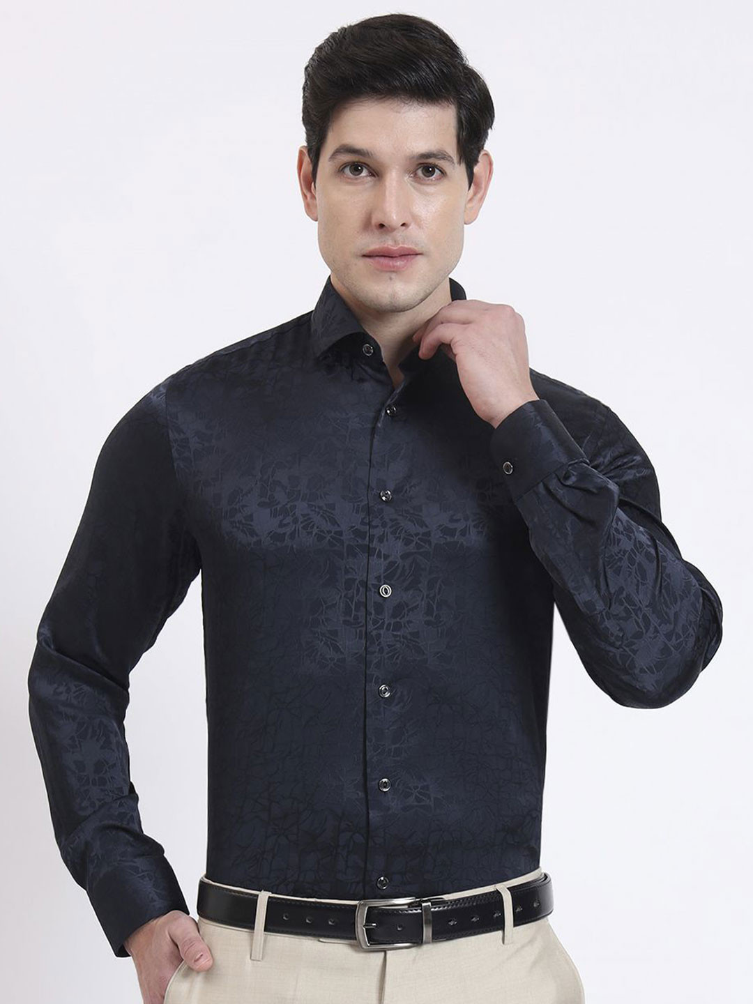 WYRE Men Slim Fit Self Design Party Shirt
