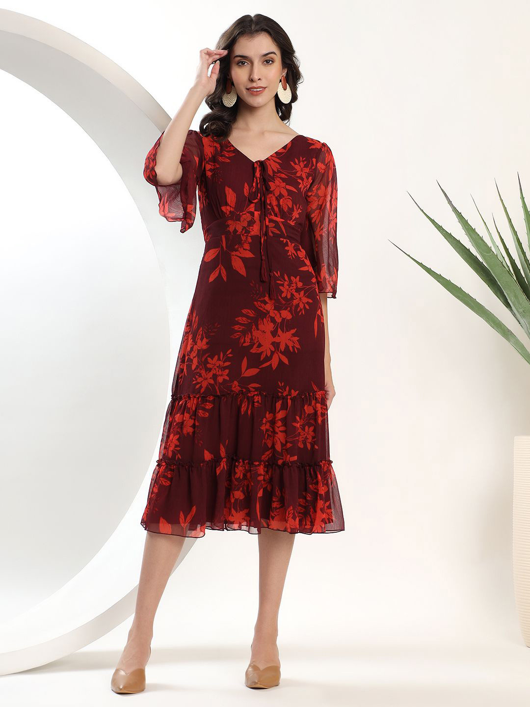 Justin Whyte Women Floral Print Flared Sleeve Chiffon Fit & Flare Midi Dress