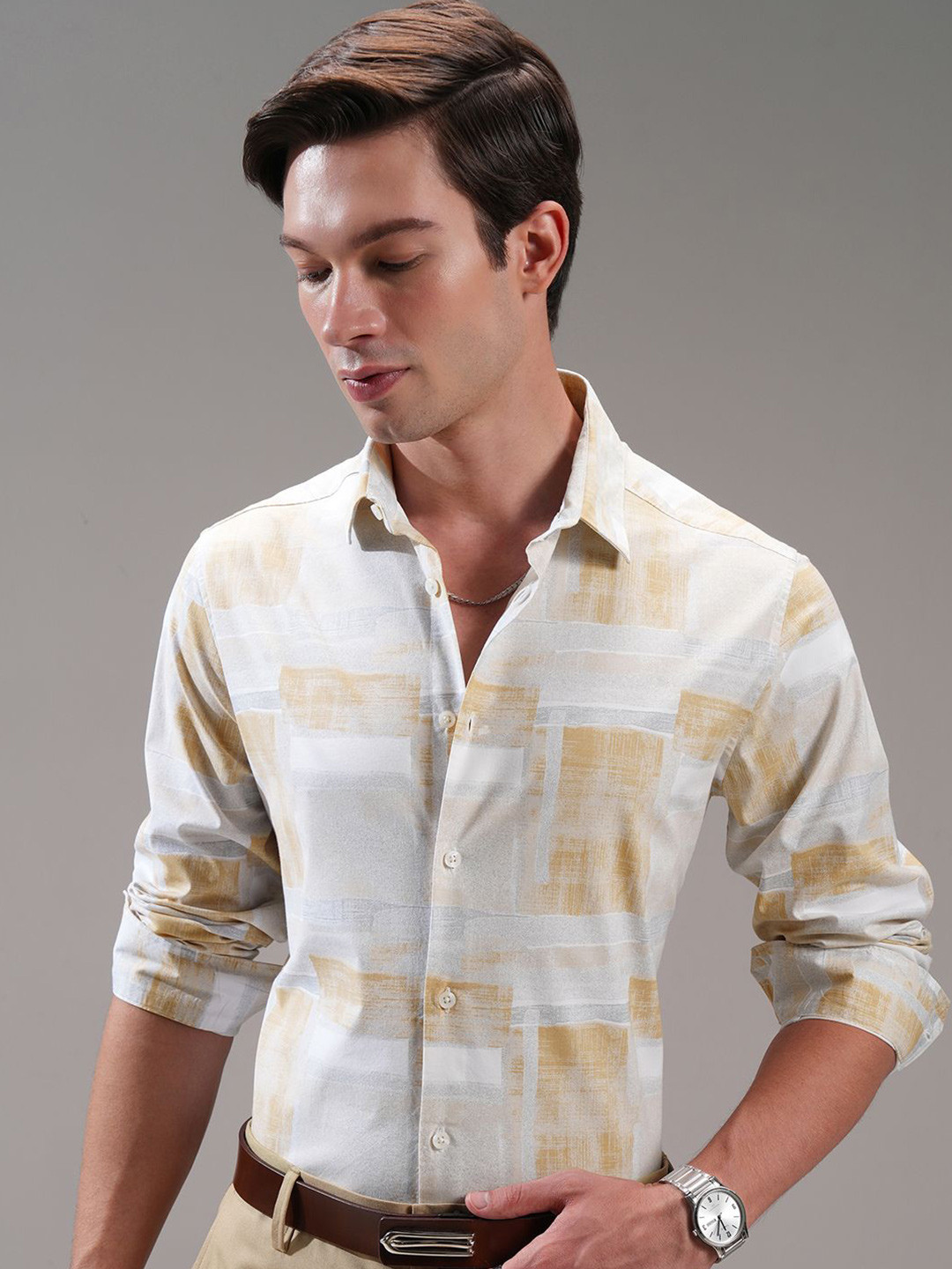 HIGHLANDER Men Comfort Slim Fit Cutaway Collar Printed Casual Shirt