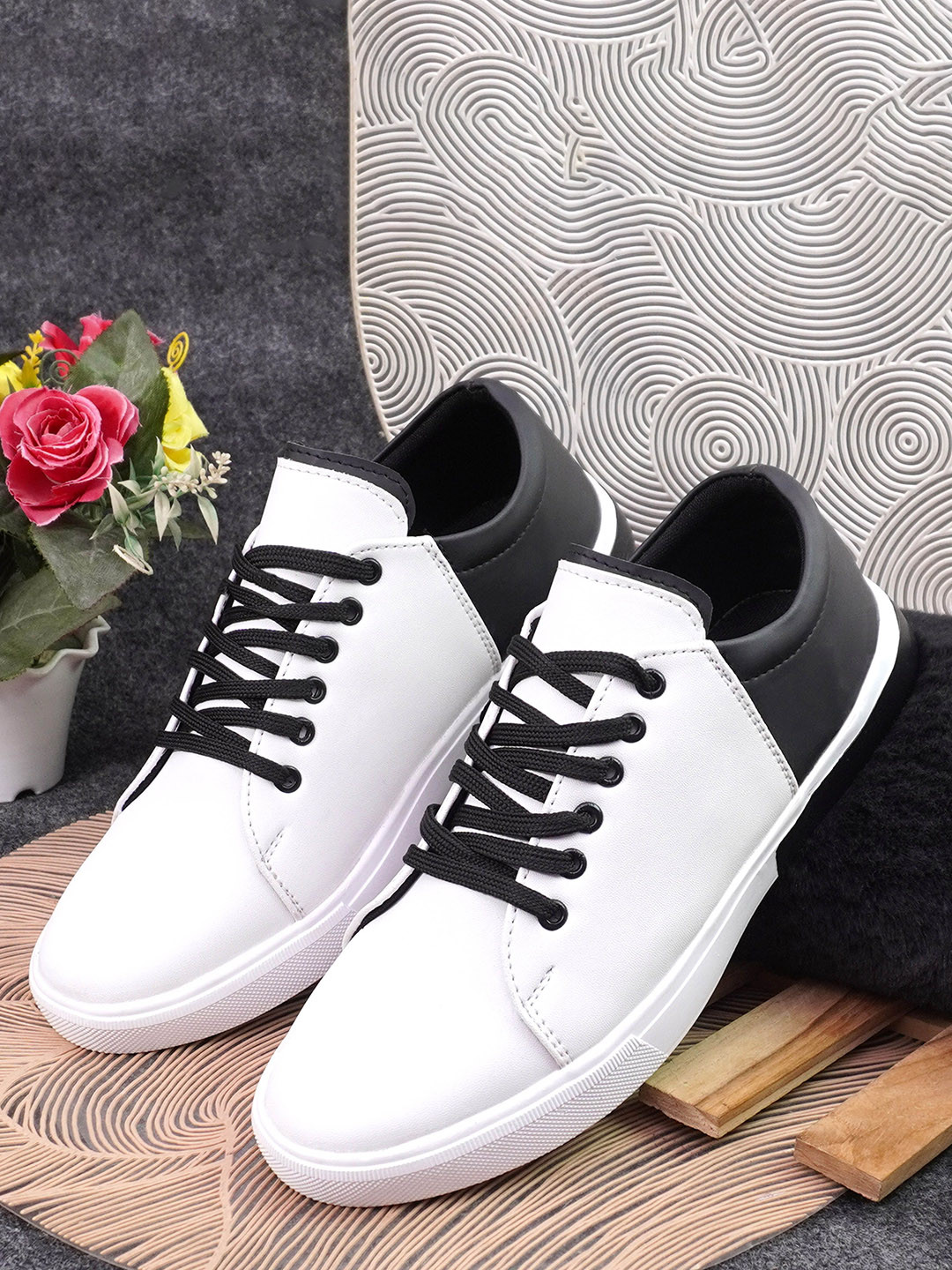 rishXation RX2 Men Colourblocked Sneakers