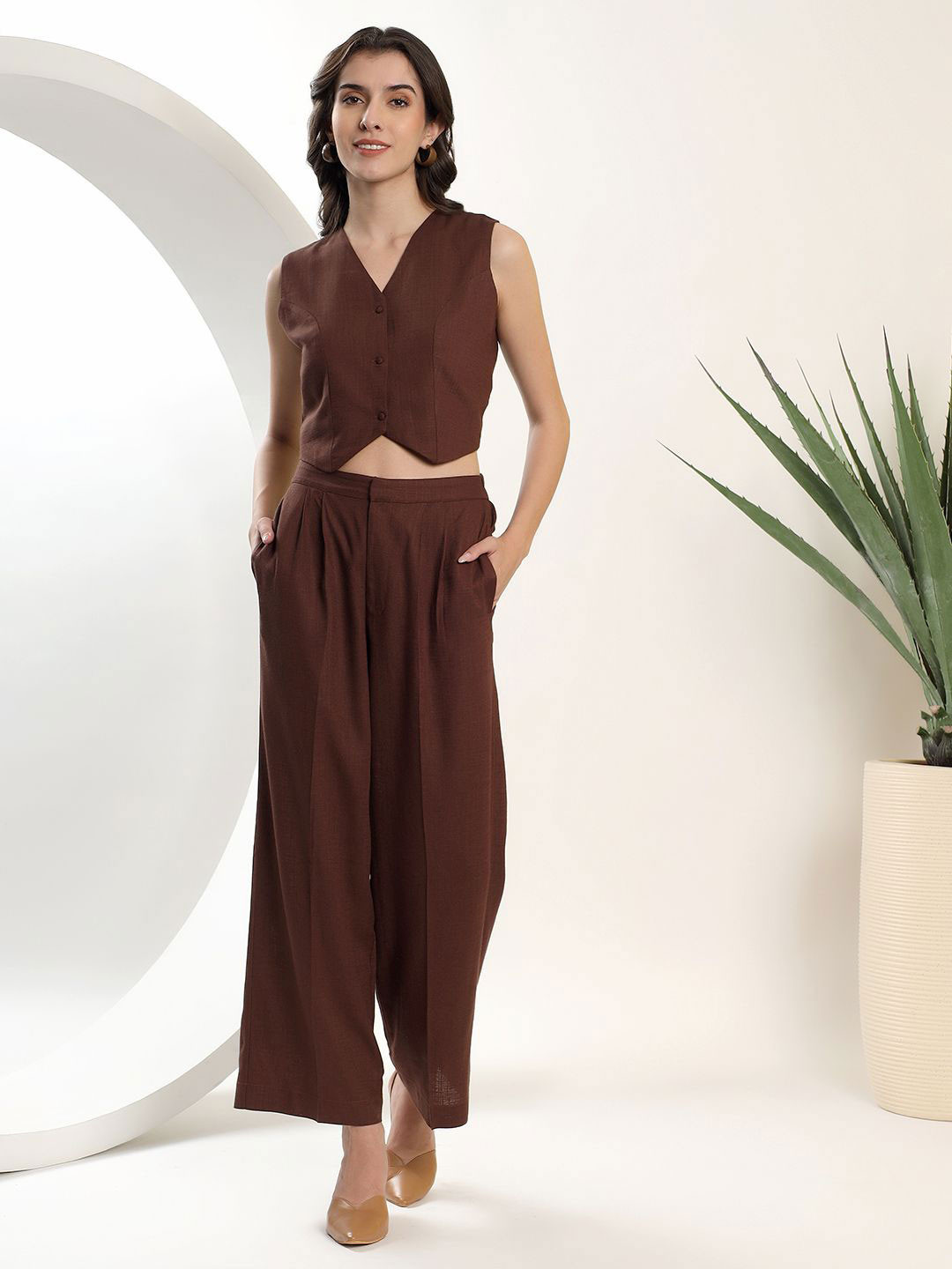 Justin Whyte Linen Fitted Crop Top