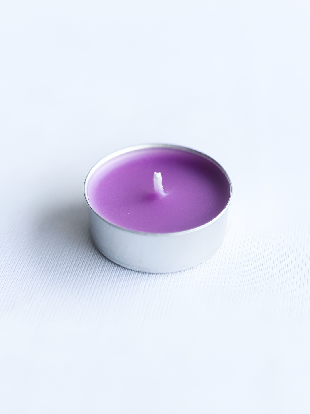 LIGHT JEWELS 20Pcs Smokeless 1 Wick Lavender Solid Round Regular Tea Light Candles