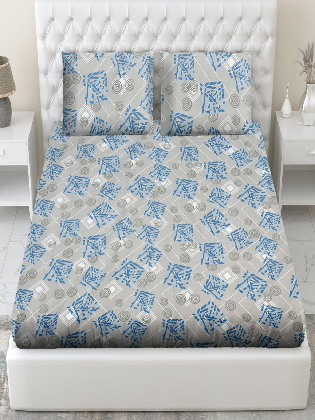 RRC Grey Geometric Microfiber Skin-Friendly 210 TC King Bedsheet with 2 Pillow Covers-108 x 108 inches