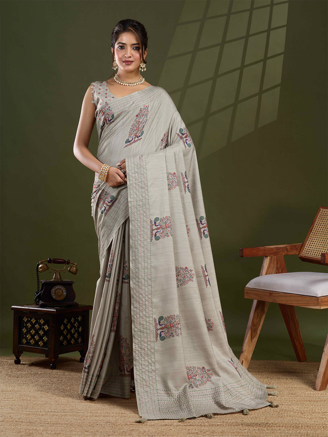 PBS PRINTS Kantha Work Banarasi Saree