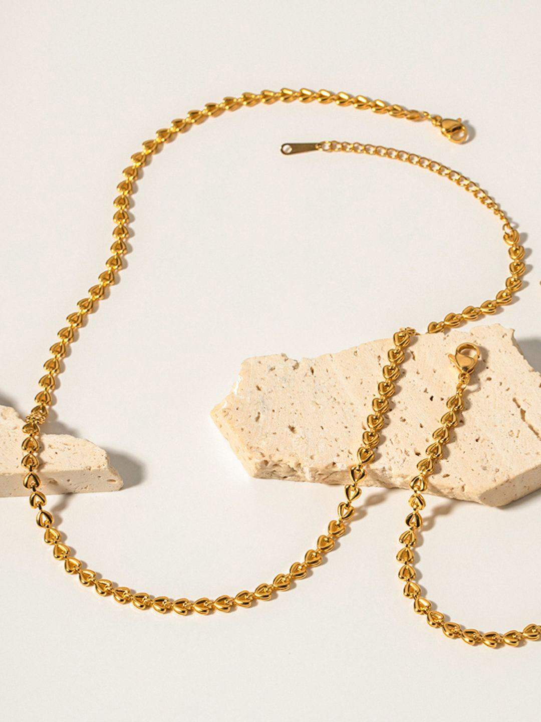 ShopSiiri Eternal love 18K Gold Plated Anti Tarnish Necklace