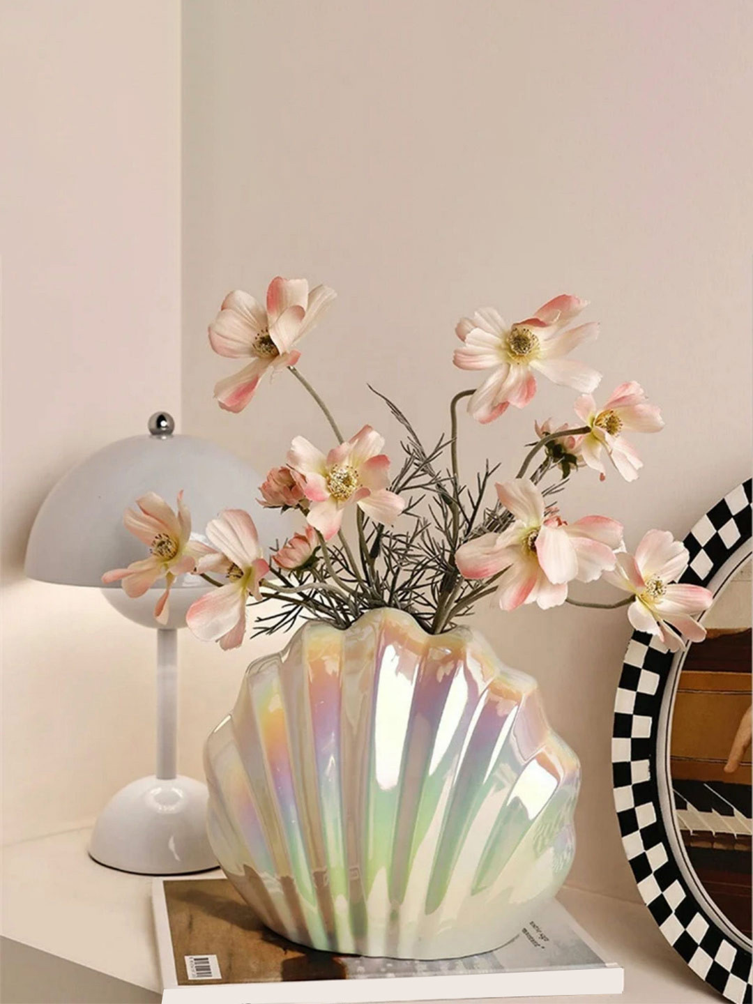 ArteCasa Green & Pink Madeleine shell Textured Flower Vase