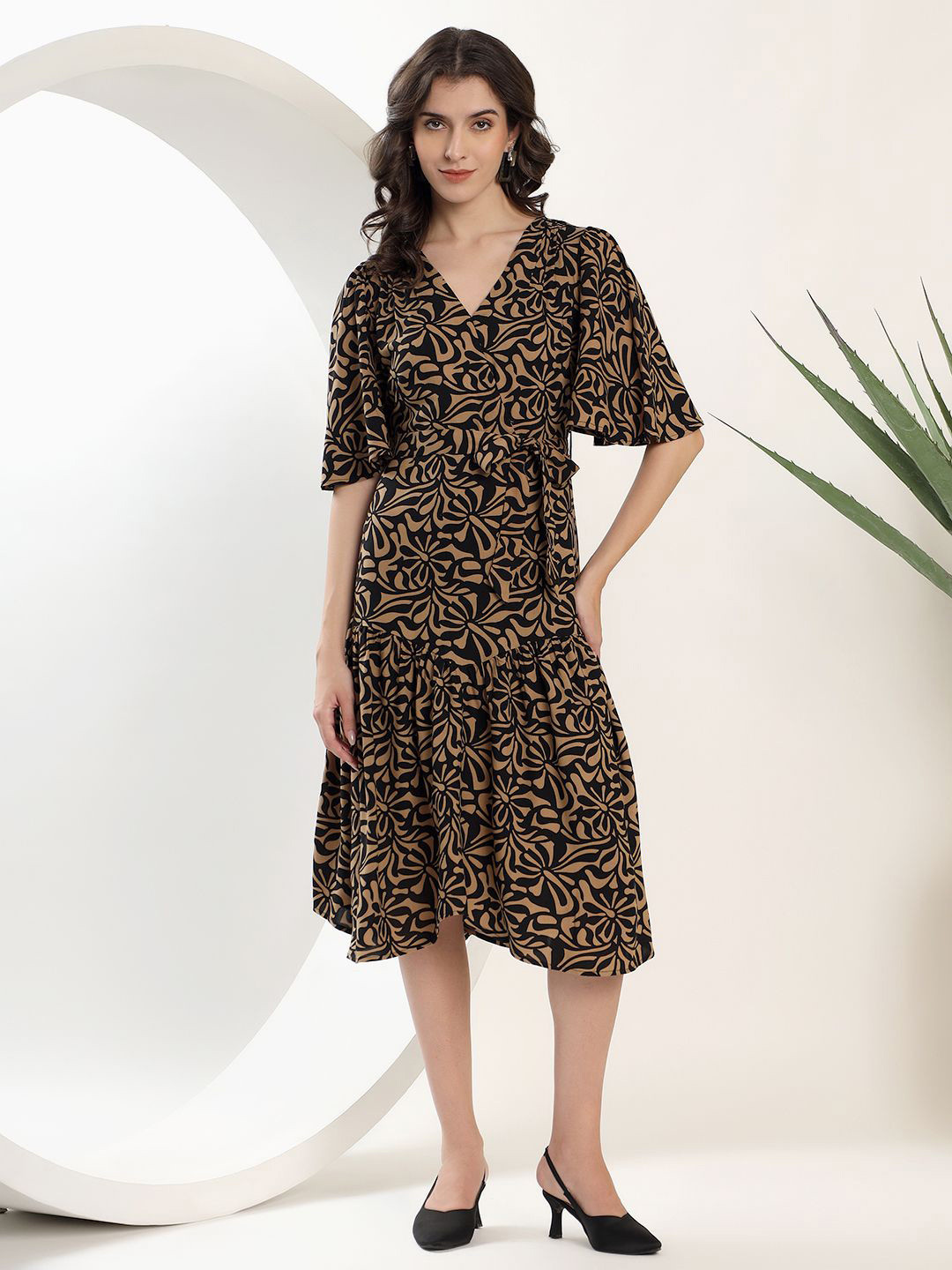 Justin Whyte Abstract Printed Flared Sleeve Fit & Flare Midi Dress