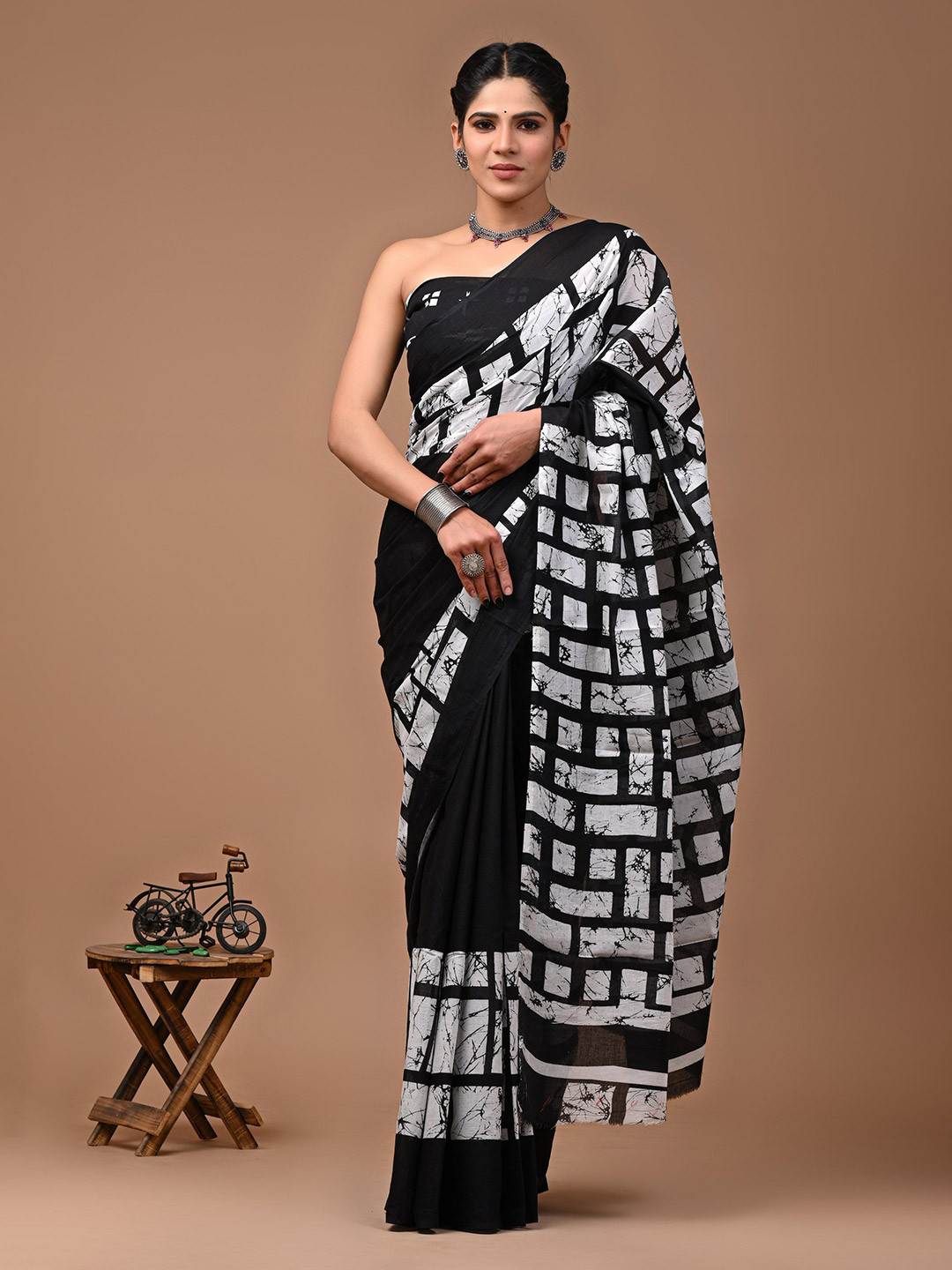Crafts Moda Geometric Printed Pure Cotton Bagru Saree