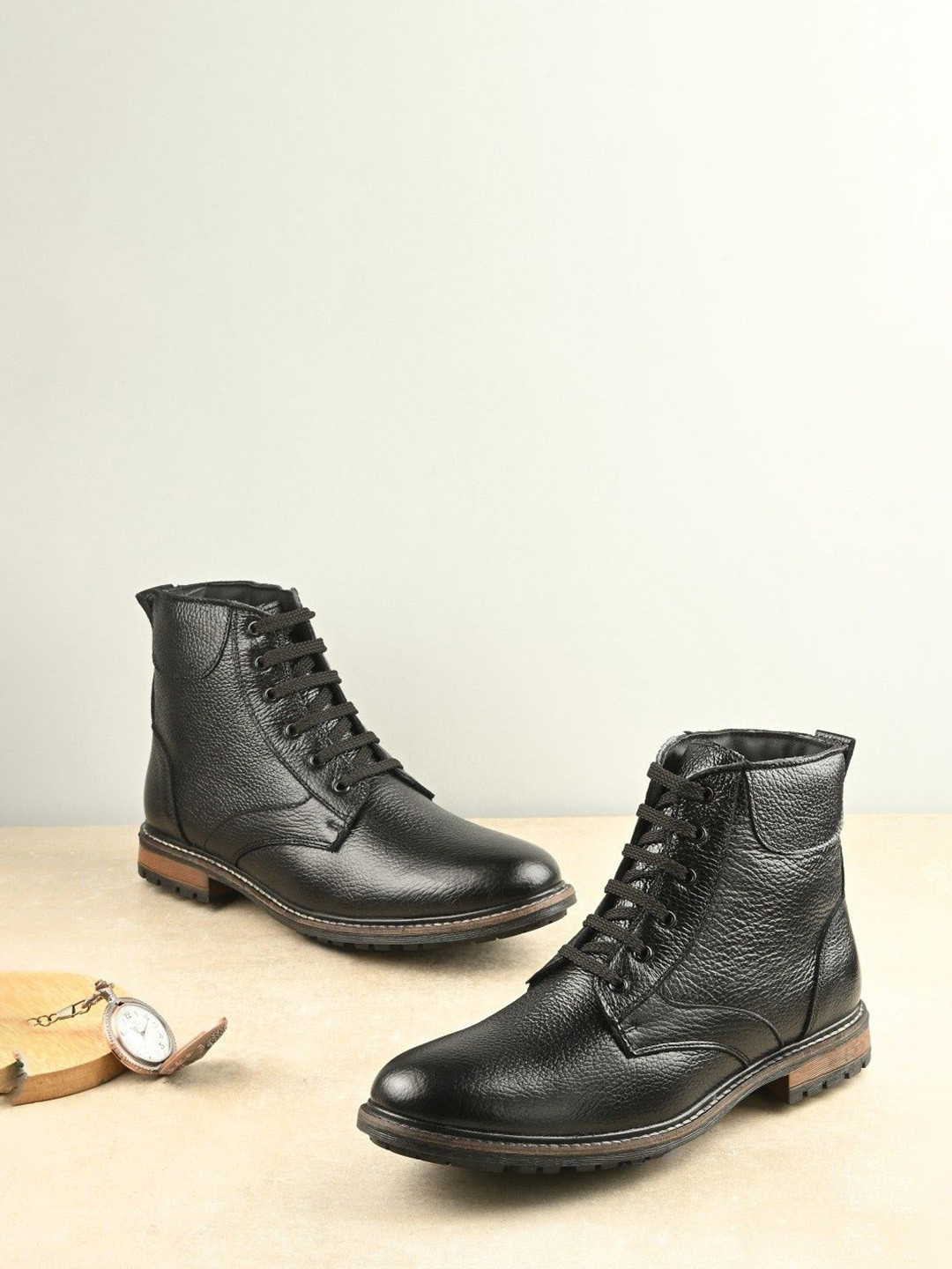 Butello Men Textured Riding Boots