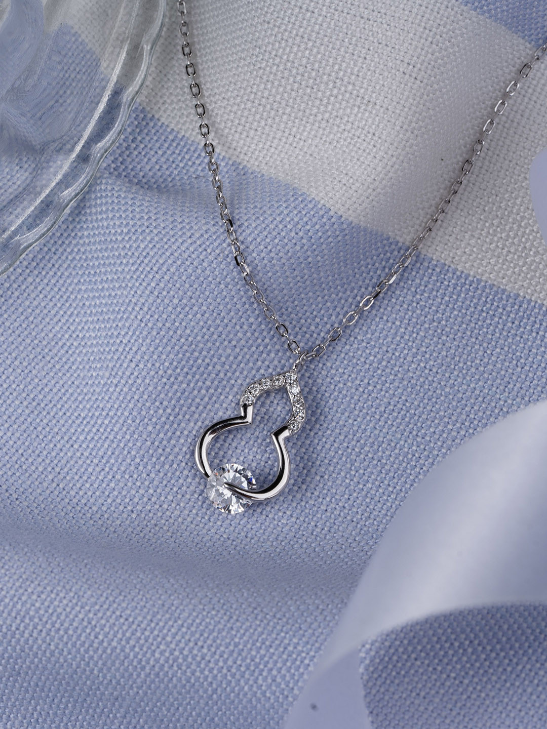 GLYTERS Sterling Silver Artificial Stones Studded Contemporary Classic Diva Pendant