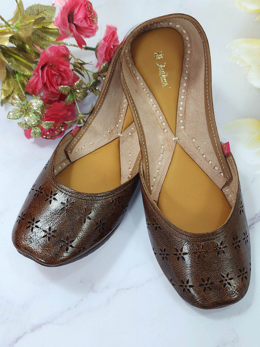Fulkari Women Textured Mojaris with Laser Cuts Flats