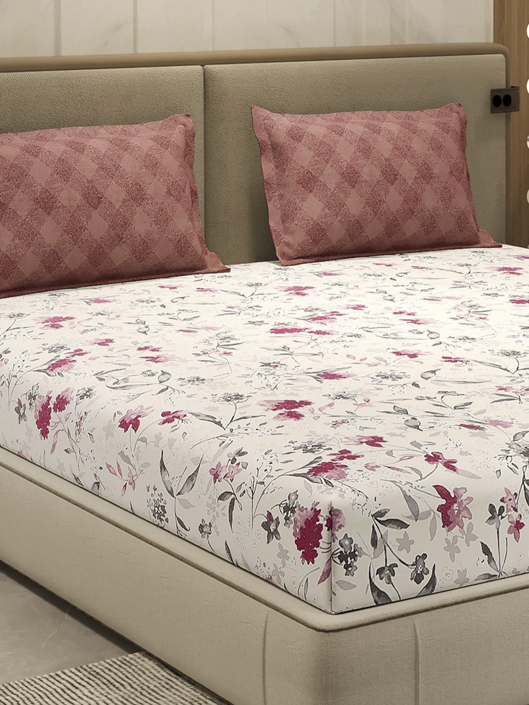 Monte Carlo White & Pink Printed Cotton 110TC Queen Bedsheet Set -2.3m  x 2.5 m