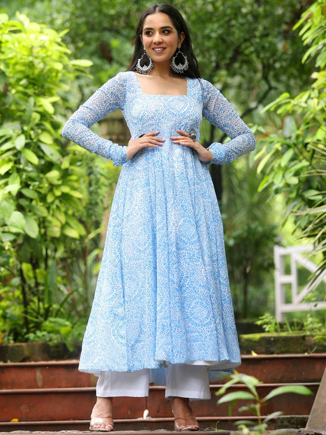 KALINI Women Floral Printed Regular Kurta Sets