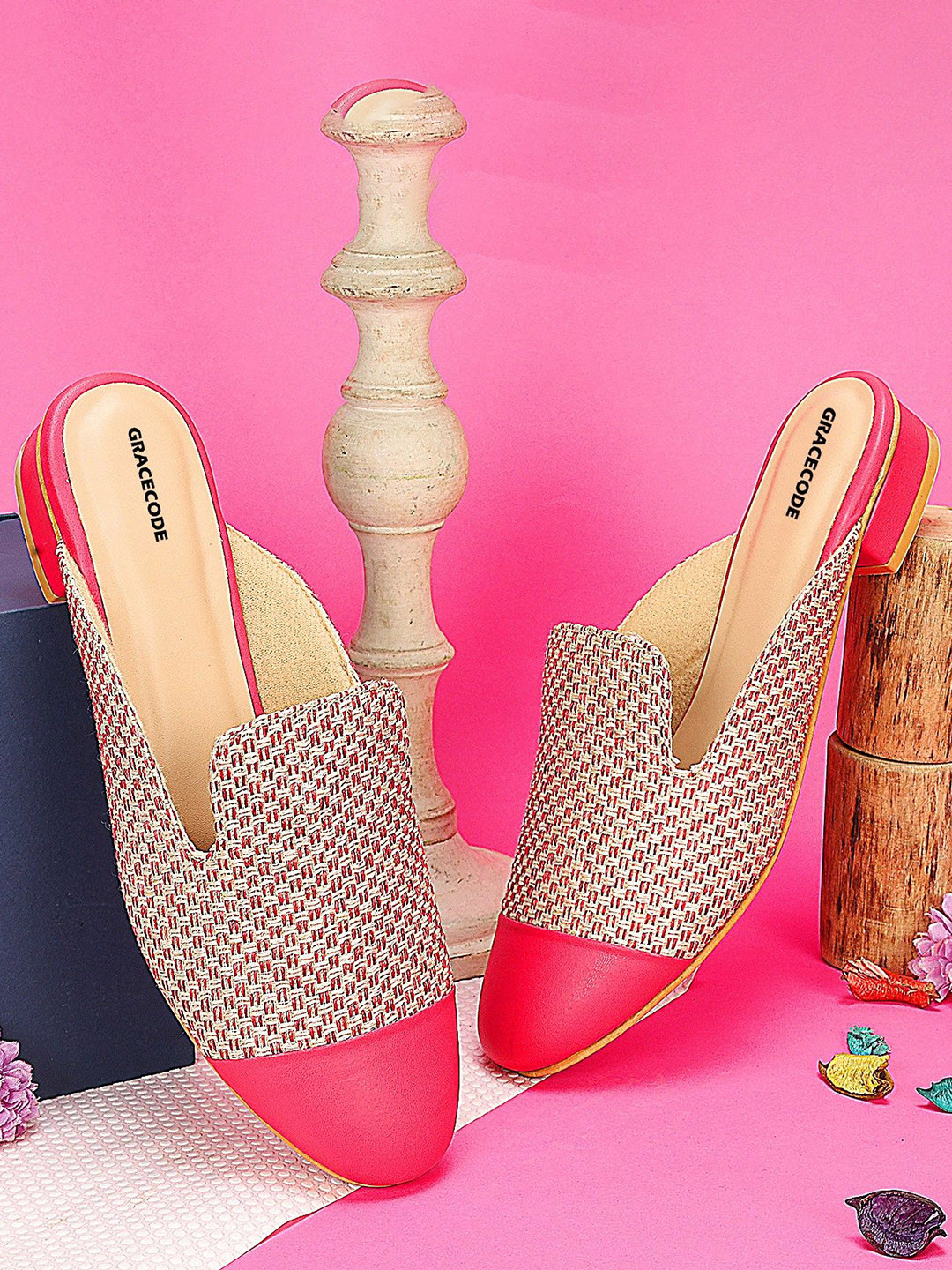 GRACECODE Women Woven Design Round Toe Mules