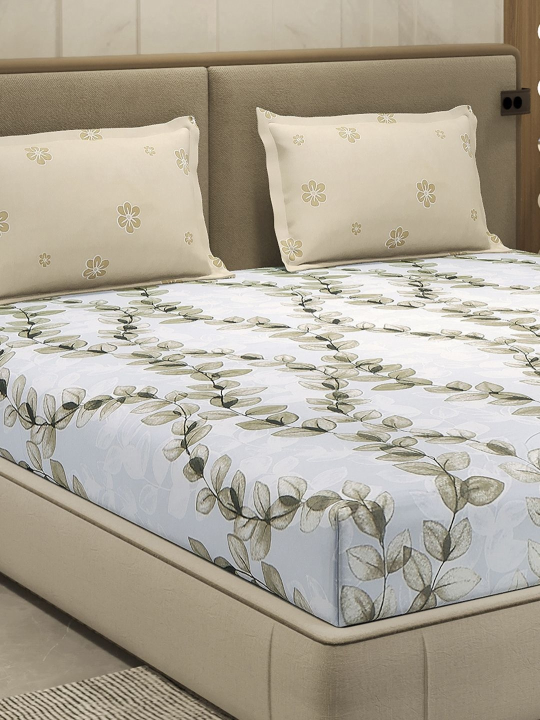 Monte Carlo White & Olive Green Printed Cotton 110TC Queen Bedsheet Set 2.24 m x 2.54 m