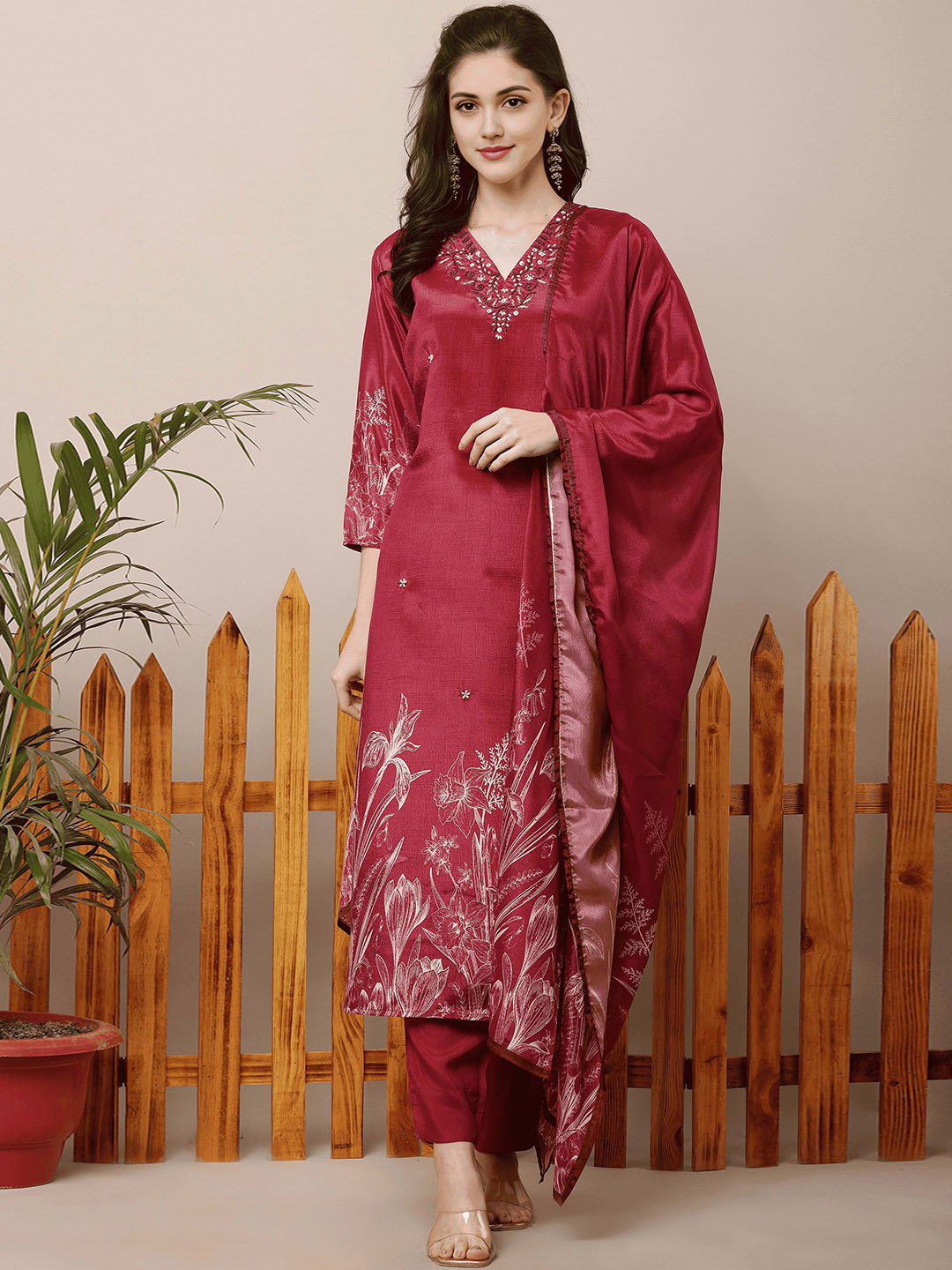 Amodra Women Floral Embroidered Kurti with Trouser & Dupatta