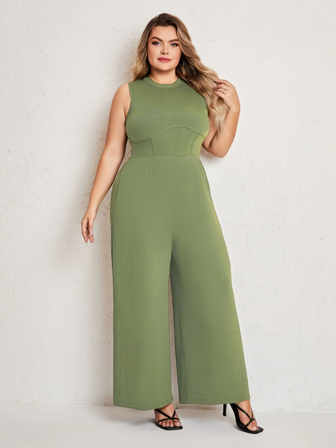 StyleCast Solid Sleeveless Plus Size Playsuit