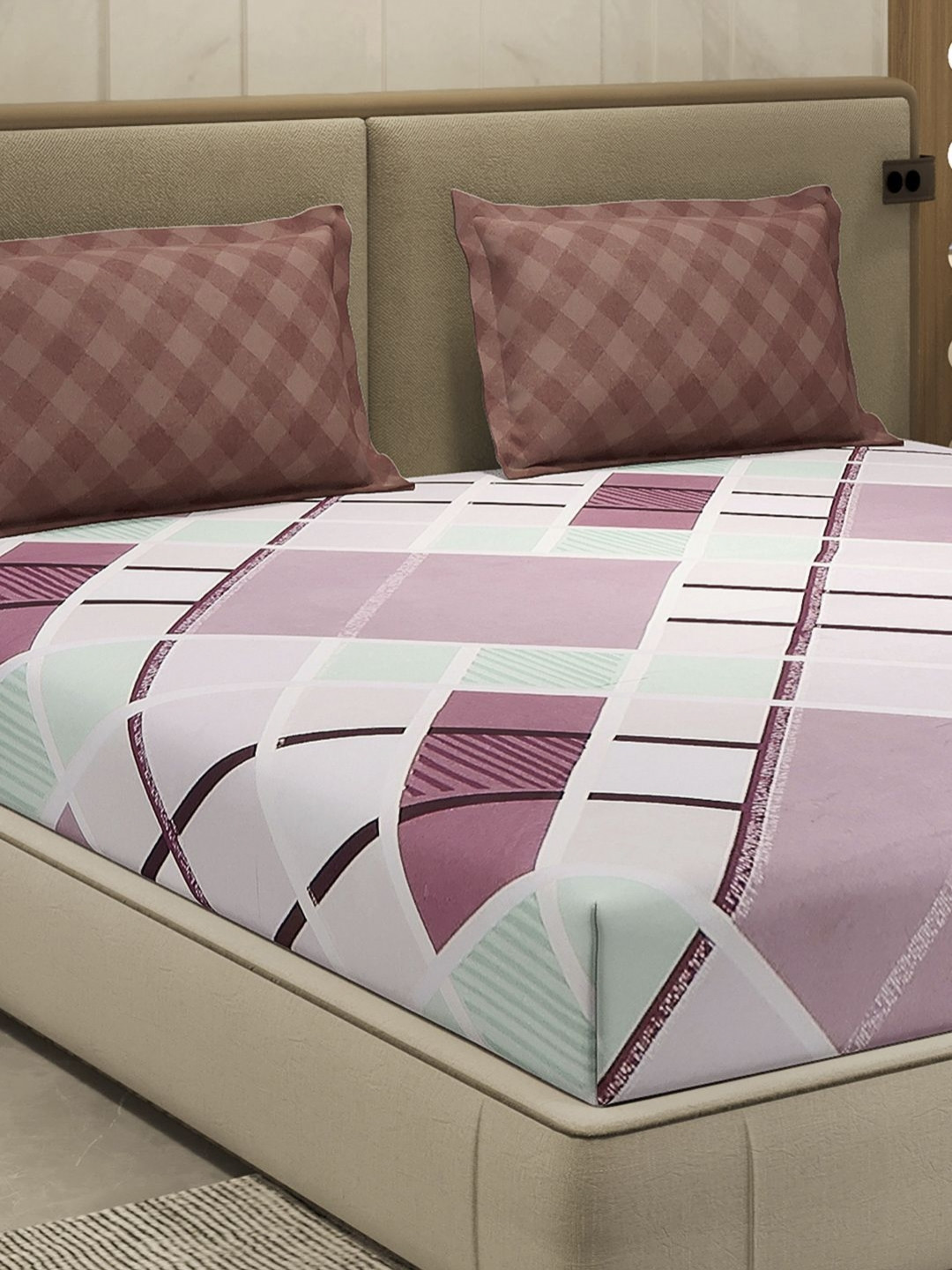 Monte Carlo Peach & Green Printed Cotton 130TC Queen Bedsheet Set-2.3 m x 2.5 m