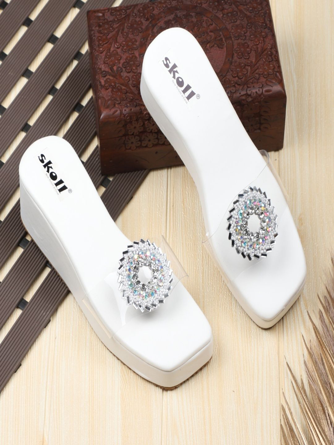 SKOLL Women Embellished Wedge Heel Sandals
