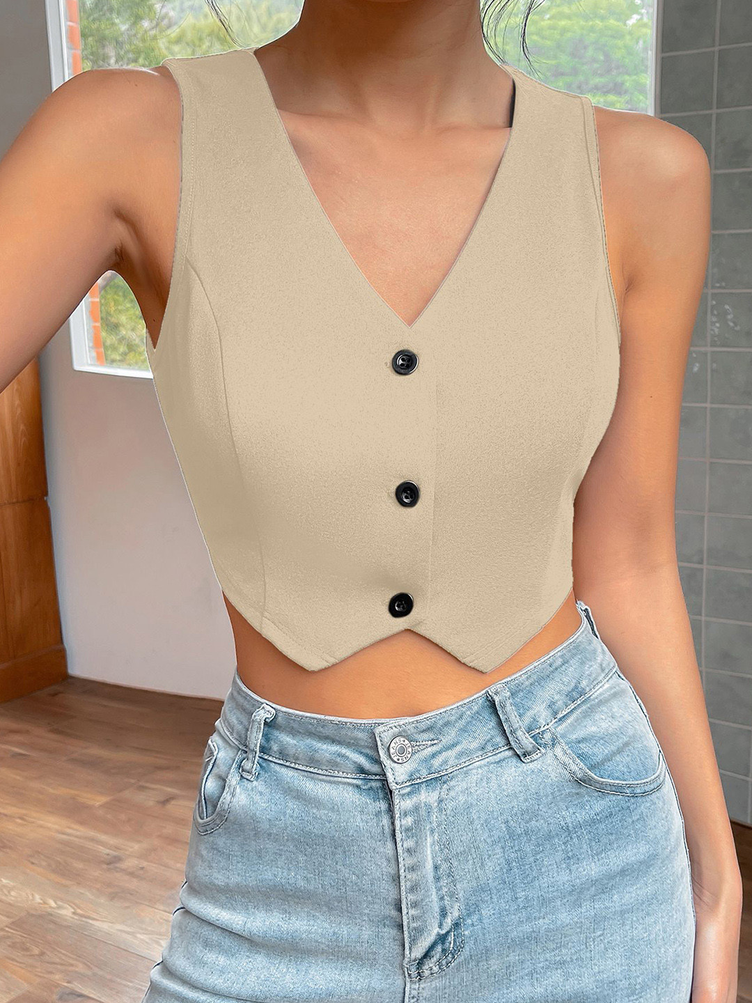AAHWAN Women Solid Front Buttons Crop Top