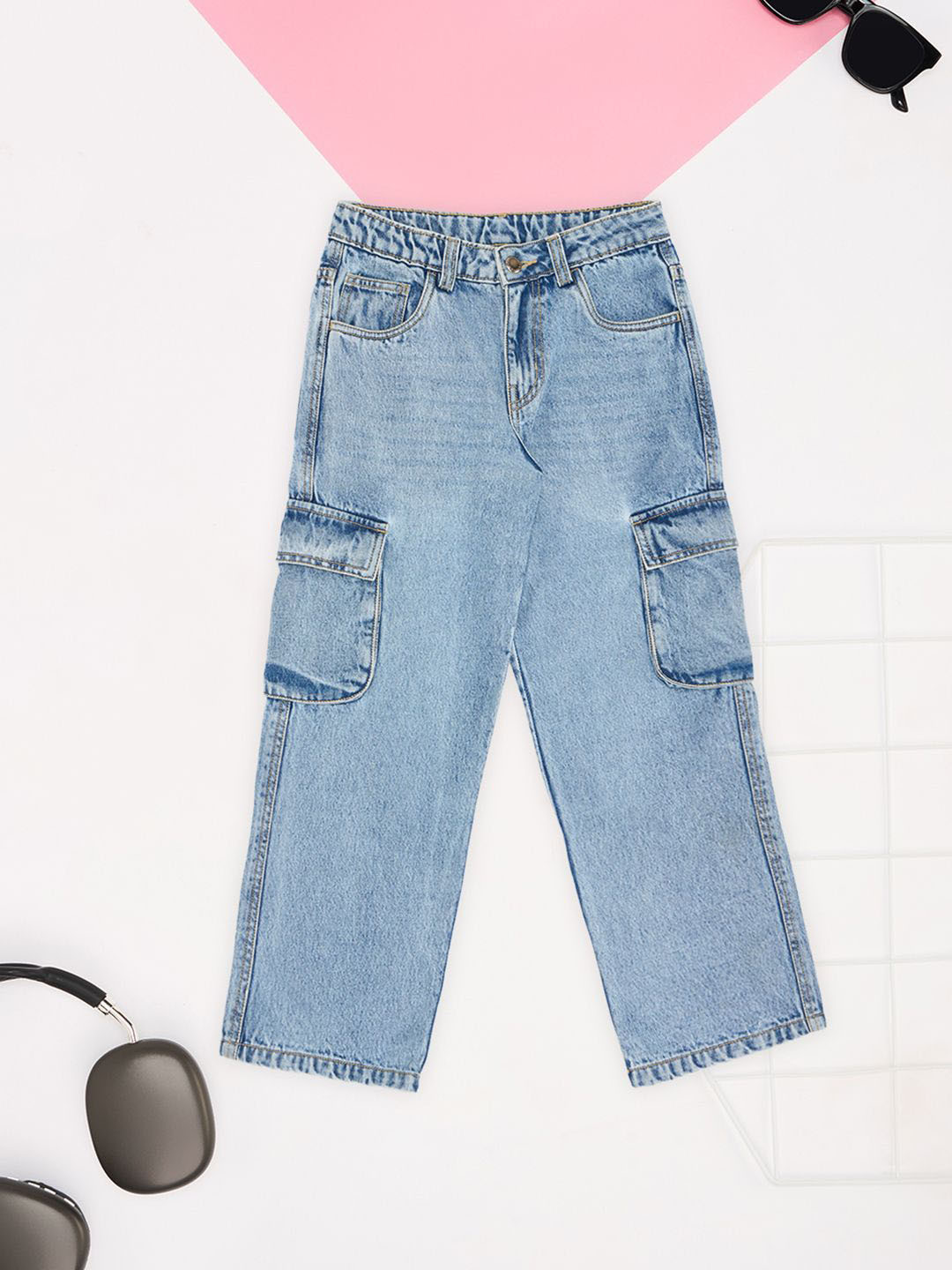 Pantaloons Junior Boy's Relaxed Fit Mid-Rise Cotton Heavy Fade Jeans