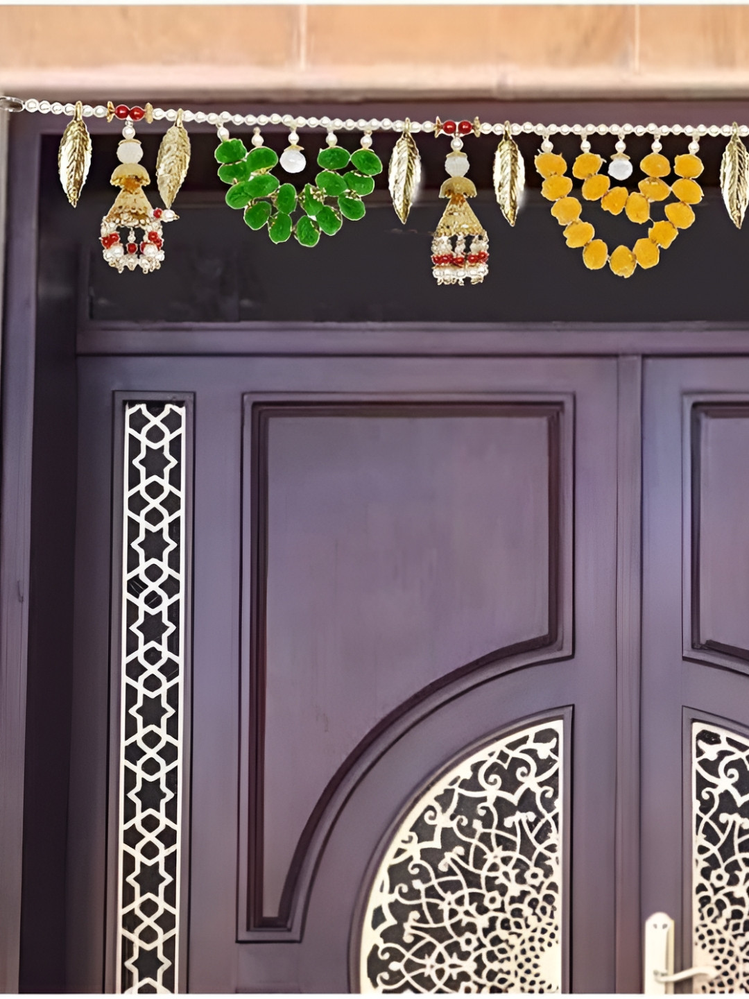 Aura White & Green Textured Wall Decor Toran