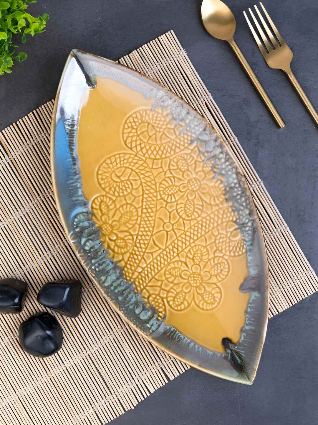 VarEesha Mustard Ceramic Dishwasher and Microwave Safe Food Platter
