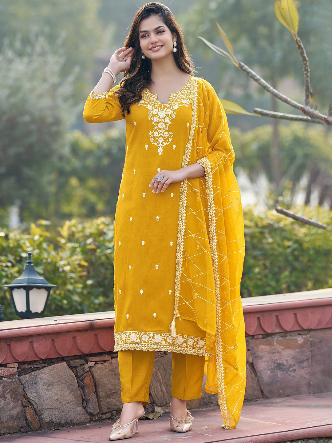 Colors of Earth Floral Embroidered Thread Work Pure Cotton Kurta with Trousers & Dupatta