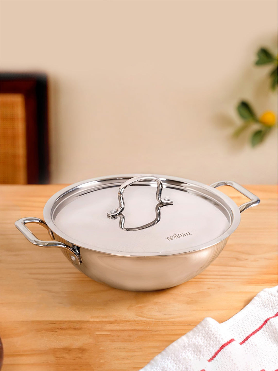 Nestasia Silver-Toned Tri Ply Stainless Steel Kadai Wok With Lid-3.5 L