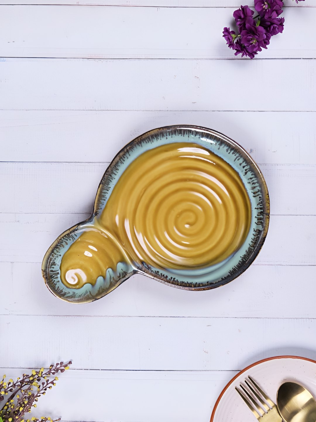 VarEesha Mustard Yellow Ceramic Dishwasher & Microwave Safe Snail Food Platter